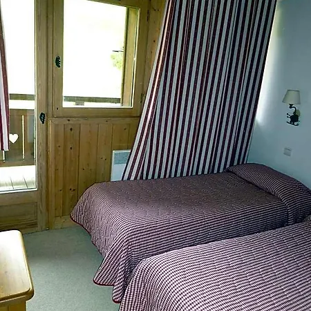 De Julie Aparthotel