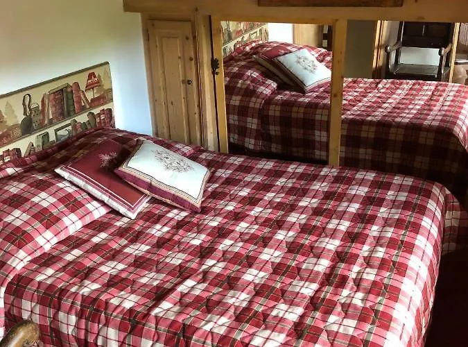 Aparthotel De Julie 3*